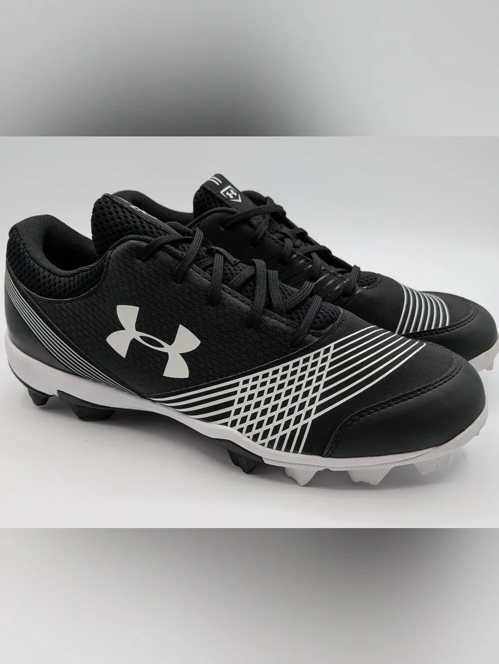 UA - Under Armour - Glyde RM Cleats in Black and White Sz 10-1/2 (1297334-011)